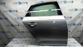 Дверь в сборе задняя правая Audi A4 B9 17-19 серебро LZ7G, keyless, тычка, крашена