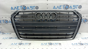 Ґрати радіатора в зборі Audi A4 B9 17 з емблемою, під парктроніки, пісок, світлий хром, відколи, незаводські отвори