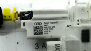 Доводчик двери передний правый Audi A6 19-25 с тросом