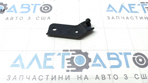 Кронштейн амортизатора дверей багажника Toyota Prius V 12-17