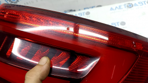 Фонарь внешний крыло правый Audi A4 B9 17-17 седан LED, царапины, в клею