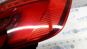 Фонарь внешний крыло правый Audi A4 B9 17-17 седан LED, царапины, в клею