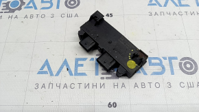 Блок открывания багажника ногой Audi A4 B9 17-23 сломано крепление