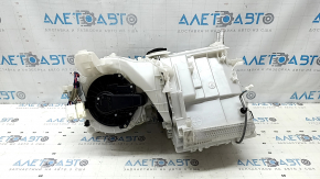 Печка в сборе Toyota Prius V 12-17