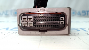 Фишка на блок ABS Toyota Prius V 15-16
