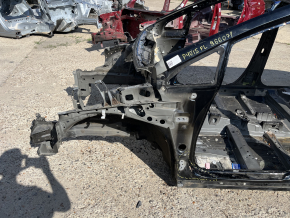 Четверть передняя левая Toyota Prius V 12-17 на кузове, черная, примята