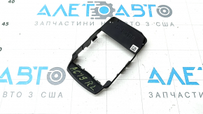 Накладка датчика слепых зон BSM левая Audi A6 C8 19-25 S-Line, трещина