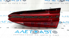Ліхтар внутрішній кришка багажника правий Audi A6 C8 19-24 під анімацію, скол