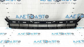 Нижняя решетка переднего бампера Audi A6 C8 19-25 S-Line, надломана