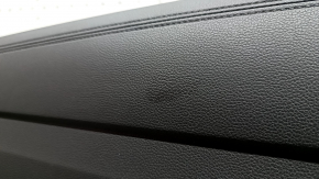 Торпедо передняя панель с AIRBAG VW Jetta 25-26 черная, под чистку, сломано крепление