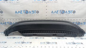 Губа заднего бампера VW Jetta 22-26 царапины