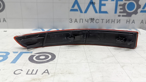 Отражатель заднего бампера правый VW Jetta 15-18 USA