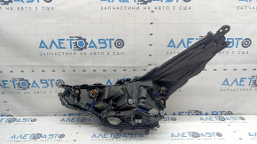 Фара передняя правая в сборе Toyota Prius 50 19-22 LED с AFS, без Auto Light, под полировку