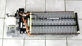 Аккумуляторная батарея ВВБ в сборе Toyota Prius V 12-17 114к, 4,5-5,2А*ч, 2015, с вентилятором, коррозия корпуса
