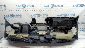 Торпедо передняя панель с AIRBAG Toyota Prius 50 17-22 черная, трещина в креплении, царапины на бардачке