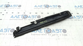 Дефлектор радіатора верхній Audi A6 C8 19-25 2.0T, 3.0T розсохся ущільнювач