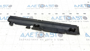 Дефлектор радіатора верхній Audi A6 C8 19-25 2.0T, 3.0T розсохся ущільнювач