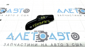Кронштейн амортизатора двери багажника правый Toyota Venza 21-24 на кузове