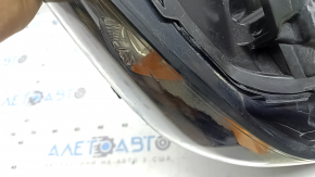 Фара передняя правая в сборе Mazda 3 19-23 ксенон, песок, полез лак