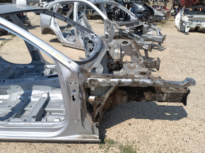 Четверть передняя правая Audi A4 B9 17-20 на кузове, серебро