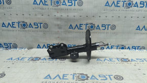 Амортизатор передний правый Toyota Prius V 12-17