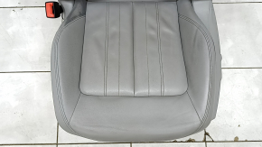 Водительское сиденье Audi Q5 80A 21-24 с airbag, электрическое, подогрев, кожа серая, Standard, потерто, царапины, под чистку
