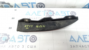 Бризковик переднього бампера лівий Audi A4 B9 17-25 затертий, подряпини