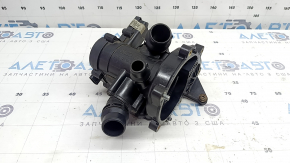 Корпус термостата Audi A4 B9 17-25 2.0T відсутній болт, заламаний болт, скол