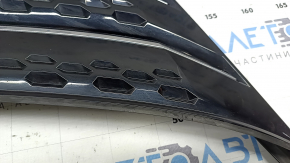 Решетка радиатора grill с эмблемой Mitsubishi Outlander 22-26 хром молдинги с уплотнителями, царапины