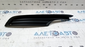 Грати переднього бампера права VW Golf 15-17 без хром