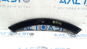 Накладка арки крила задня права Audi Q7 20-26 на двері, чорна фарбована, відклеїлося кріплення