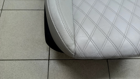 Пассажирское сиденье Mitsubishi Outlander 22-26 с airbag, электрическое, подогрев, кожа серая, под химчистку