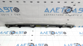 Накладка переднього бампера центральна Volvo XC90 16-19 сколи