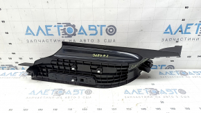 Накладка порога задняя правая внутренняя Volvo XC90 16-22 черная с хром вставкой, царапины