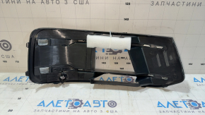 Решетка переднего бампера левая Audi Q7 16-19 хром под парктроник без радара