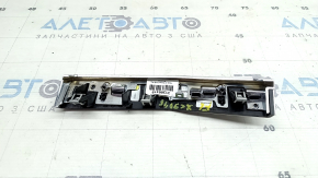 Накладка передней панели левая Volvo XC90 16-23 серая с хромом, царапины