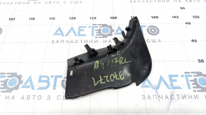 Накладка фонаря внешнего левая Audi A4 B9 17-19 сломано крепление