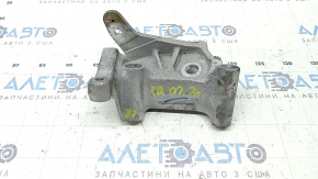 Кронштейн подушки двигуна правий Volvo XC60 22-26