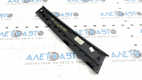 Накладка двери боковая передняя правая Hyundai Santa Fe 24-26