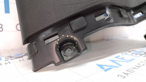 Накладка задней стойки задняя левая Hyundai Santa Fe 24-26 темно-серая, трещина в креплении