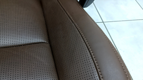 Пассажирское сидение Volvo XC60 18-26 с airbag, электрическое, подогрев, вентиляция, кожа Nappa коричневая, с перфорацией и коленным подпором, царапины, под чистку
