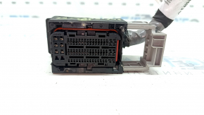 Фішка на блок ECU комп'ютер двигуна Hyundai Santa Fe 24-26 HEV червона