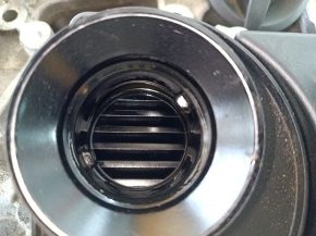 Двигатель Volvo XC90 16-18 B4204T23 2.0T T5 158к, запустился, компрессия 13-13-13-13, глубокая коррозия во 2 цилиндре
