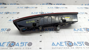 Фонарь внутренний дверь багажника правый Hyundai Santa Fe 24-26 LED, царапины