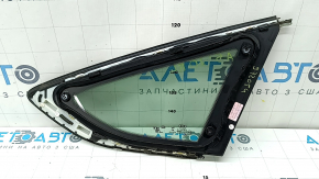 Форточка глухое стекло задняя левая Audi A5 F5 18-25 5D хром, вмятина