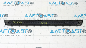 Накладка порога внешняя передняя правая Audi A5 F5 17-25 5D черн с хромом, царапины