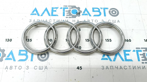 Эмблема значок решетки радиатора grill Audi A5 F5 20-25 хром, сломаны крепления
