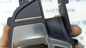 Накладка шифтера Audi A5 F5 17-25 черная, царапины, тычки на хроме