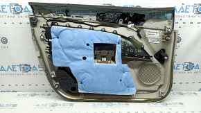 Обшивка двери карточка передняя правая Ford Fusion mk5 17-20 titanium, Platinum, кожа серая, с серой вставкой под ромб, вставка под дерево, верхняя накладка коричневая, с ручкой, с подсветкой, царапины, под химчистку, побелел пластик