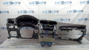 Торпедо передняя панель с AIRBAG Ford Fusion mk5 17-20 коричневая с бежевым под start-stop, под проекцию, стянулась кожа, надрыв, сломано крепление